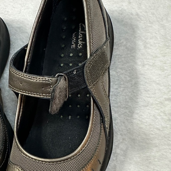 Clarks~Wave~Cruise Women's Size 7 Metallic Leather Comfort Mary Jane Shoes Flats - Picture 5 of 16
